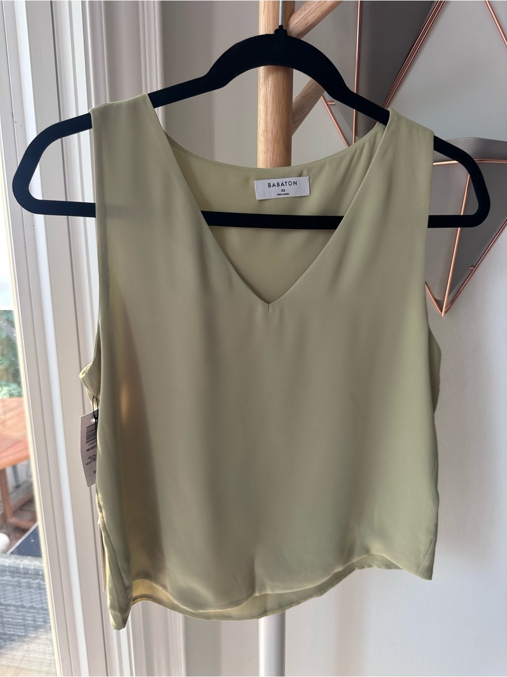 NWT BABATON ARITZIA Sage Green V-Neck Sleeveless Flowy Drapey Tank Top Size XS